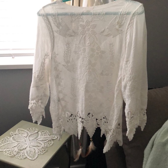 White lacey top - Picture 2 of 2